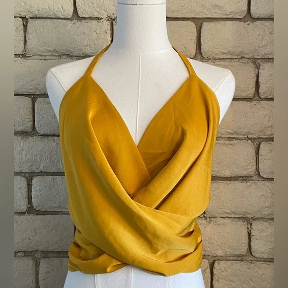 Express Golden Halter Top - Picture 2 of 8